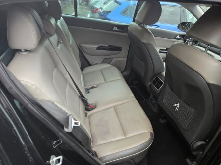 2017 Kia Sportage 2.0 PLATINUM 4X4 5DR // ALL WHEEL DRIVE 6 SPEED PANORAMIC ROOF// FULL LEATHER// 2 LTR DIESEL €13,999 thumbnail