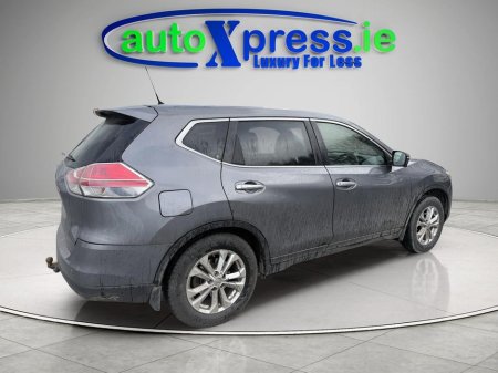 2015 Nissan X-Trail - thumbnail 3