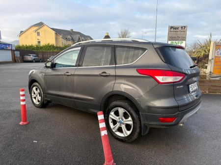 2015 Ford Kuga ZETEC 2.0 TD120 S6 M6 FWD €10,950 thumbnail