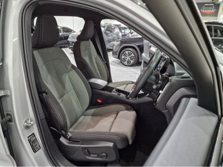 2022 Volvo XC40 T4 RECHARGE PLUS DARK AUTOMATIC **ONE OWNER / APPLE CARPLAY / BLIND SPOT ASSIST / CRUISE CONTROL / ELECTRIC BOOTLID / HEATED FRONT & REAR SEATS / REVERSE CAMERA / SAT NAV / WIRELESS PHONE CHARGING** €33,900 thumbnail