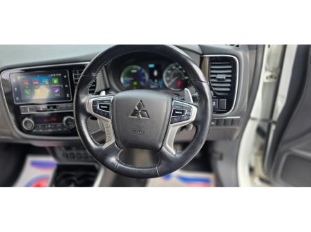 2019 Mitsubishi Outlander - thumbnail 15