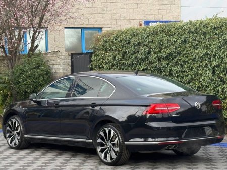 2018 Volkswagen Passat - thumbnail 5