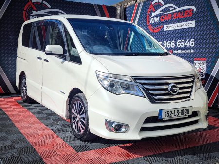 2015 Nissan Serena - thumbnail 4