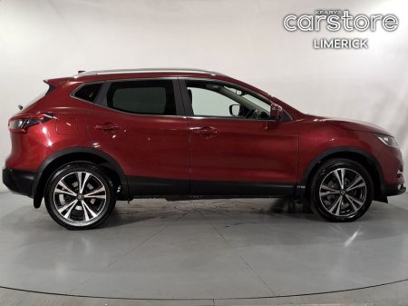 2018 Nissan Qashqai 1.6 DSL SV CVT €17,880 thumbnail
