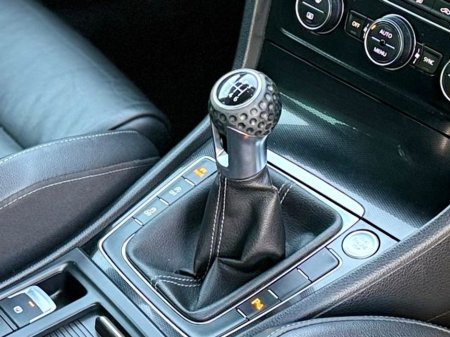 2015 Volkswagen Golf - thumbnail 10