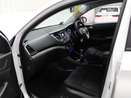 2017 Hyundai Tucson - thumbnail 31