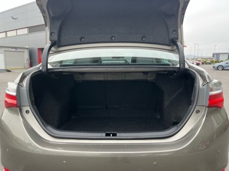 2018 Toyota Corolla - thumbnail 10