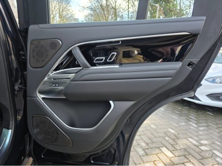 2025 Land Rover Range Rover - thumbnail 19