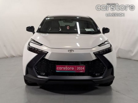 2024 Toyota C-HR 1.8 HYBRID SOL €36,880 thumbnail