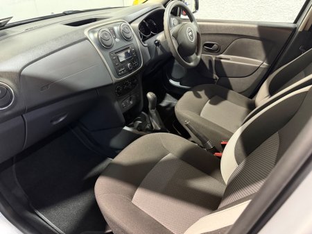 2016 Dacia Logan - thumbnail 9