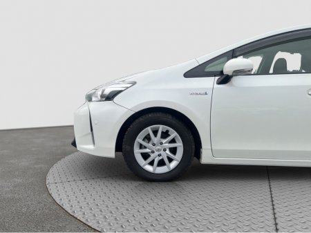 2020 Toyota Prius Alpha 2020 Toyota Prius Alpha  Self Charging Hybrid Automatic €19,950 thumbnail