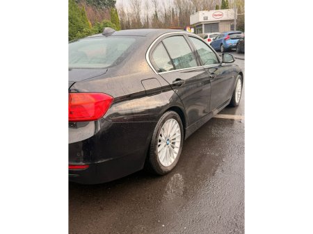 2012 BMW 3 Series  €11,500 thumbnail