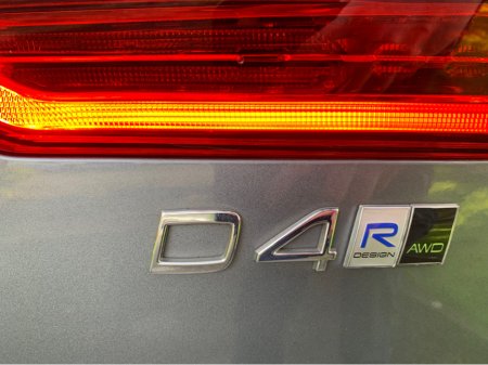 2019 Volvo XC60 - thumbnail 6