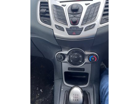 2011 Ford Fiesta STYLE 1.4 D 68PS 5 TDCI 5DR thumbnail