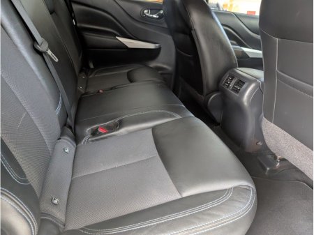 2021 Nissan Navara - thumbnail 8