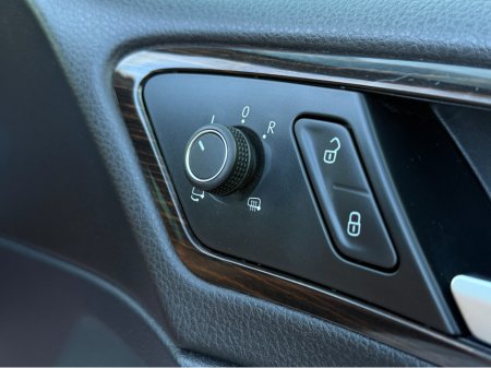 2015 Volkswagen Golf - thumbnail 18