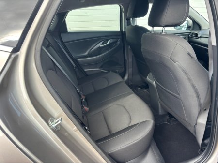 2020 Hyundai i30 - thumbnail 16