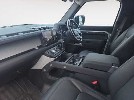 2022 Land Rover Defender  €49,500 thumbnail