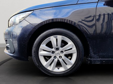 2018 Peugeot 308 1.6 HDi 100bhp Active €11,950 thumbnail