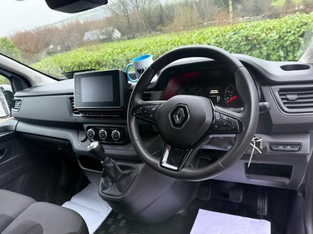 2023 Renault Trafic SL28 SporBUSINESS PLUS DCI €22,995 thumbnail