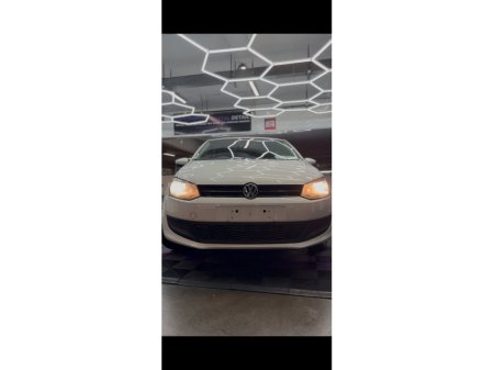 2014 Volkswagen Polo - thumbnail 3