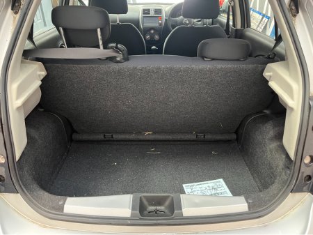 2016 Nissan March - thumbnail 7