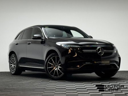 2022 Mercedes-Benz EQC 400 AMG LINE 4MATIC €32,990 thumbnail