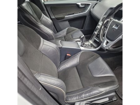 2015 Volvo XC60 D4 (181hp) FWD R-Design €10,950 thumbnail