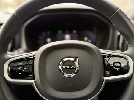 2021 Volvo XC60 - thumbnail 28