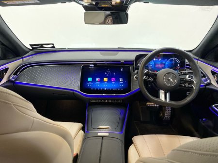 2025 Mercedes-Benz E Class - thumbnail 10