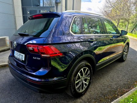 2017 Volkswagen Tiguan - thumbnail 6