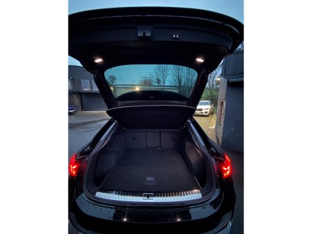 2020 Audi Q3 35 TDI 150HP quattro S line €38,995 thumbnail