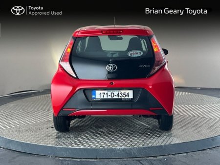 2017 Toyota Aygo X-PLAY Automatic €10,950 thumbnail