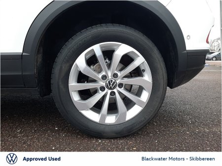 2026 Volkswagen T-Roc - thumbnail 9