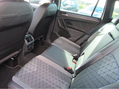 2023 Volkswagen Tiguan - thumbnail 9