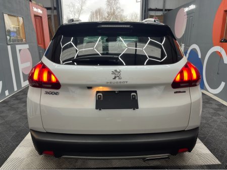 2018 Peugeot 2008 - thumbnail 3