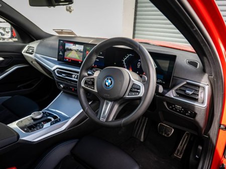 2024 BMW 3 Series - thumbnail 10