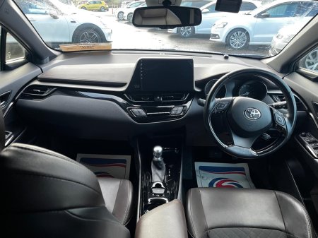 2018 Toyota C-HR Toyota CHR 1.8 self charging hybrid, fully loaded with spec €19,800 thumbnail
