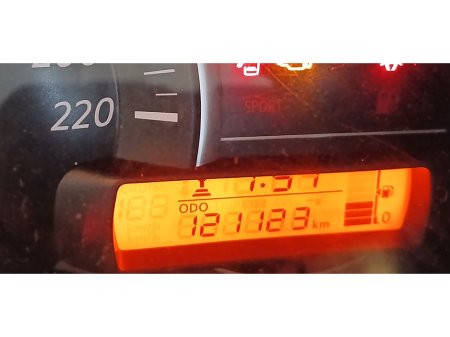 2016 Nissan Micra - thumbnail 10