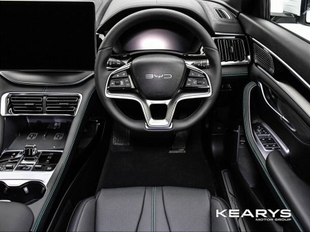 2025 BYD Seal U DM-i BOOST FWD "DEMO MODEL" €41,990 thumbnail