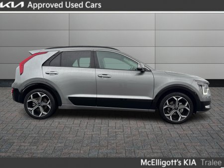 2025 Kia Niro HEV SEM €36,895 thumbnail