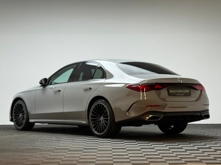 2025 Mercedes-Benz E Class - thumbnail 5