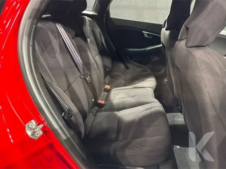 2019 Volvo V40 - thumbnail 13