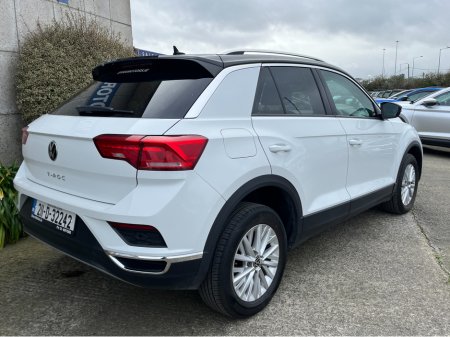 2021 Volkswagen T-Roc - thumbnail 4