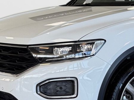 2020 Volkswagen T-Roc - thumbnail 9