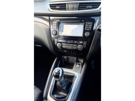 2015 Nissan Qashqai - thumbnail 12