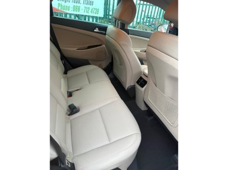 2017 Hyundai Tucson 1.7 EXECUTIVE 5DR €12,950 thumbnail