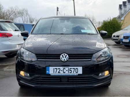 2017 Volkswagen Polo - view 2