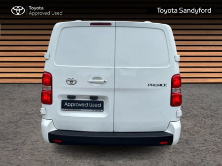 2019 Toyota Proace 2.0 DIESEL LWB GX // AIR CONDITIONING // PARK ASSIST // BLUETOOTH // PRICE IS PLUS VAT €14,594