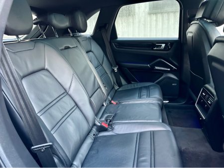 2021 Porsche Cayenne *N1 5 SEAT BUSINESS EDITION* V6 HYBRID 5DR AUTO thumbnail